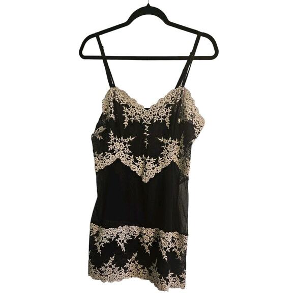 Wacoal Black Pajama Top with Cream Lace - Picture 1 of 7